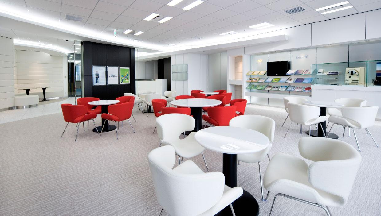 オプテージ本社ビル